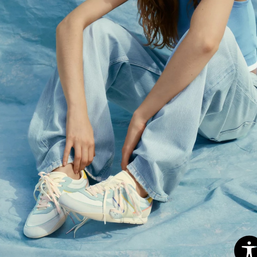 Color Combination Running Shoes - Picture 2 of 6